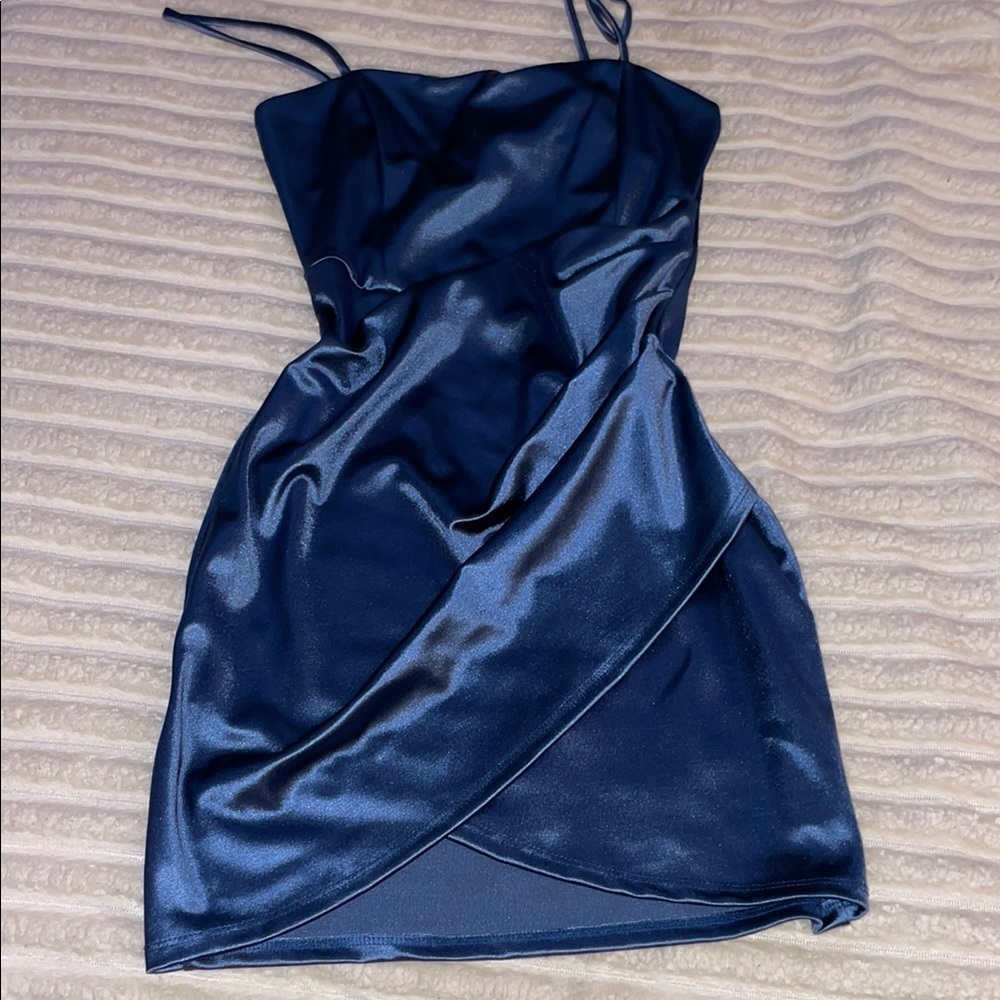 mini dresses - Picture 3 of 4